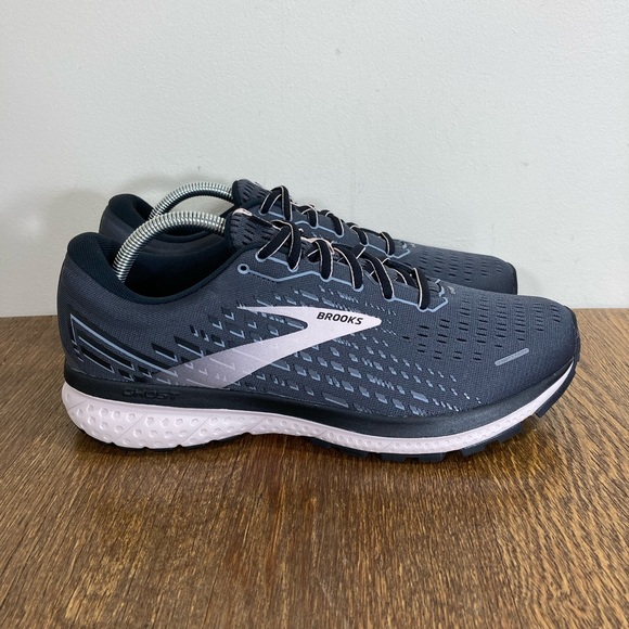 brooks ghost 13 size 11